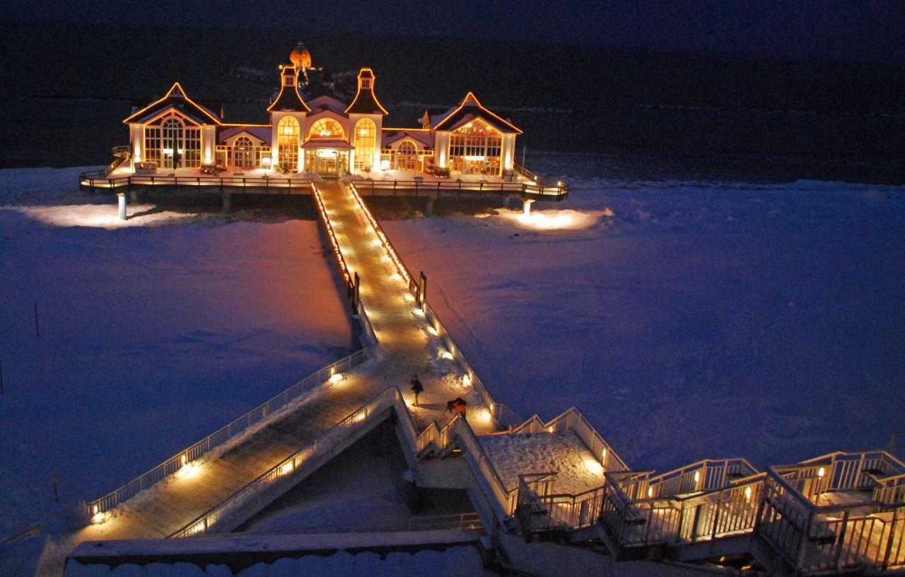 Appartementhaus Ida Im Ostseebad Sellin  Esterno foto